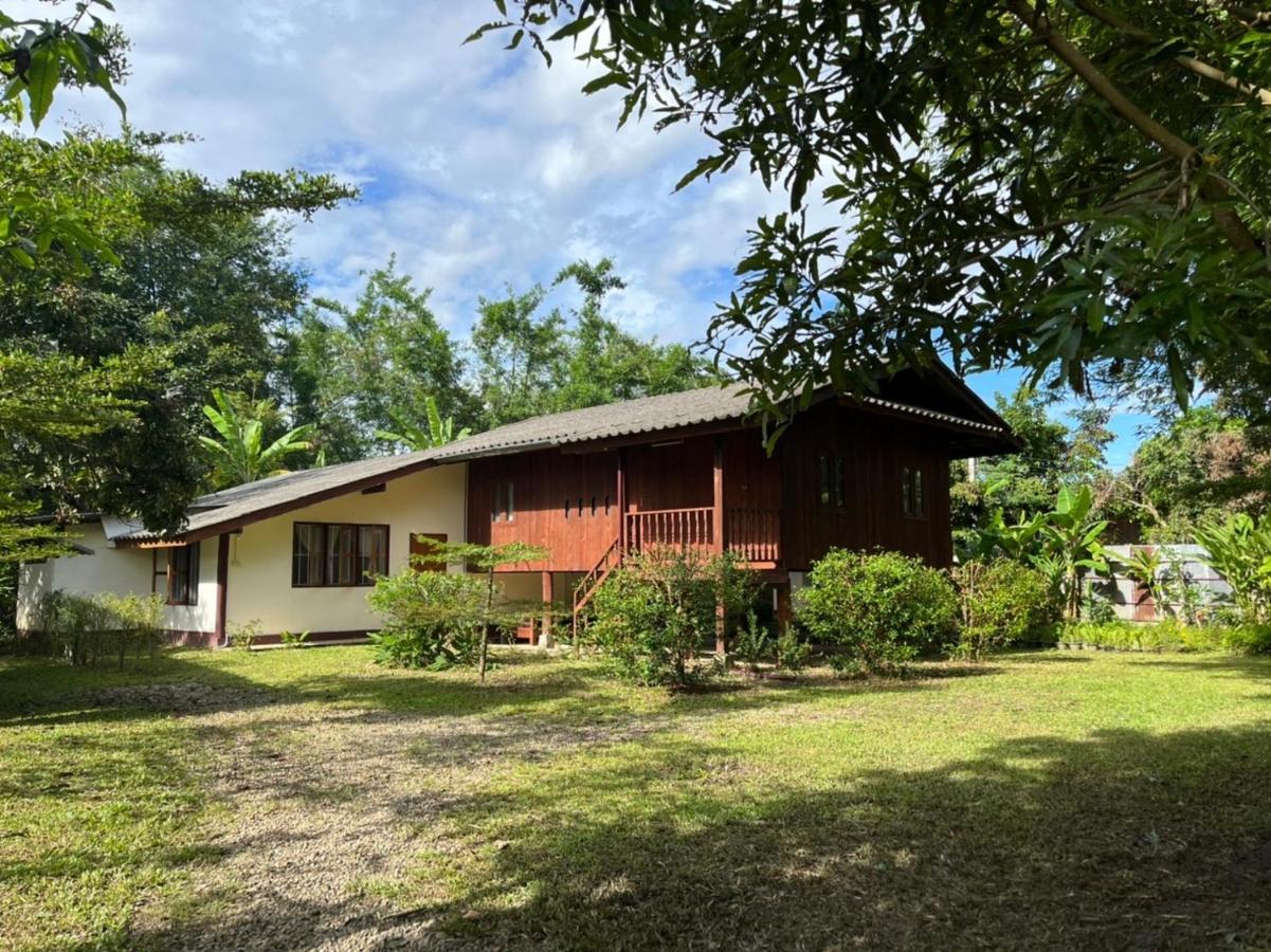 Auberge de jeunesse Brown House Chiangdao à Chiang Dao Extérieur photo
